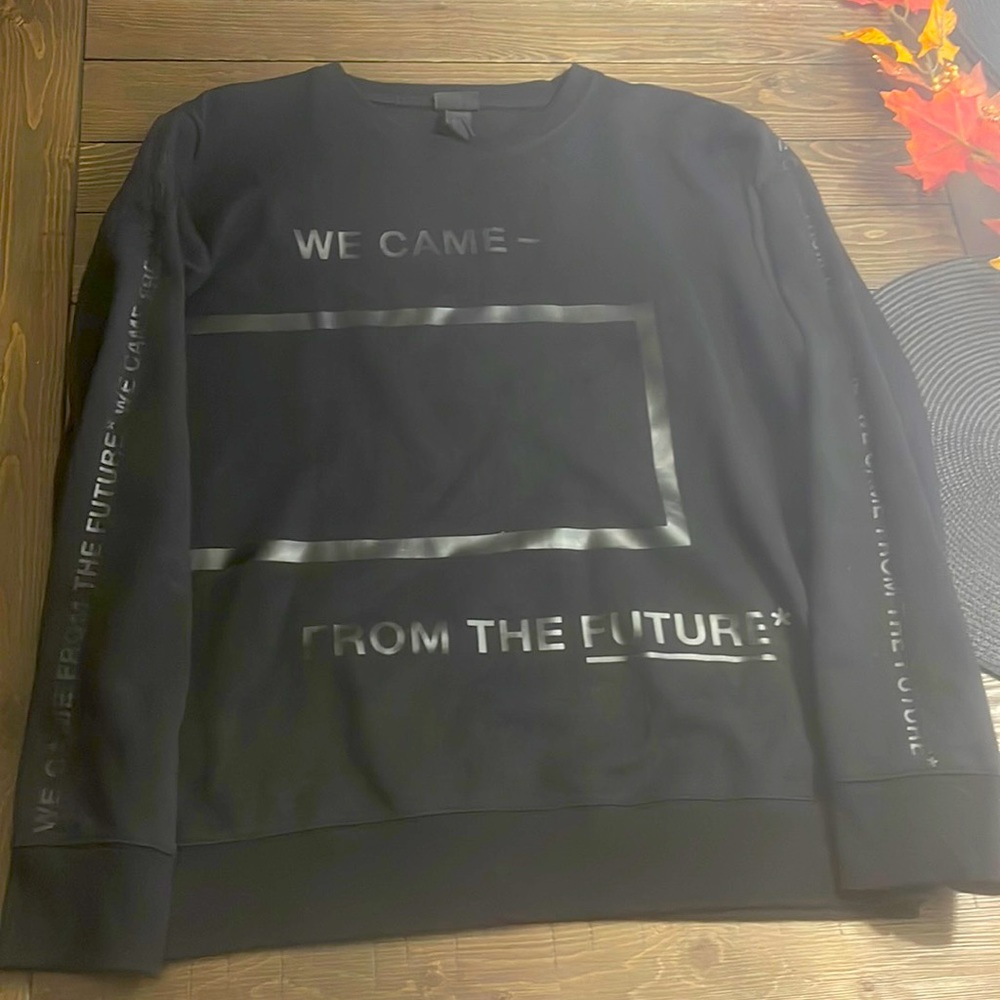H&M we can from the future crew neck
